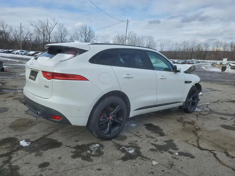 2017 JAGUAR F-PACE R - SPORT  