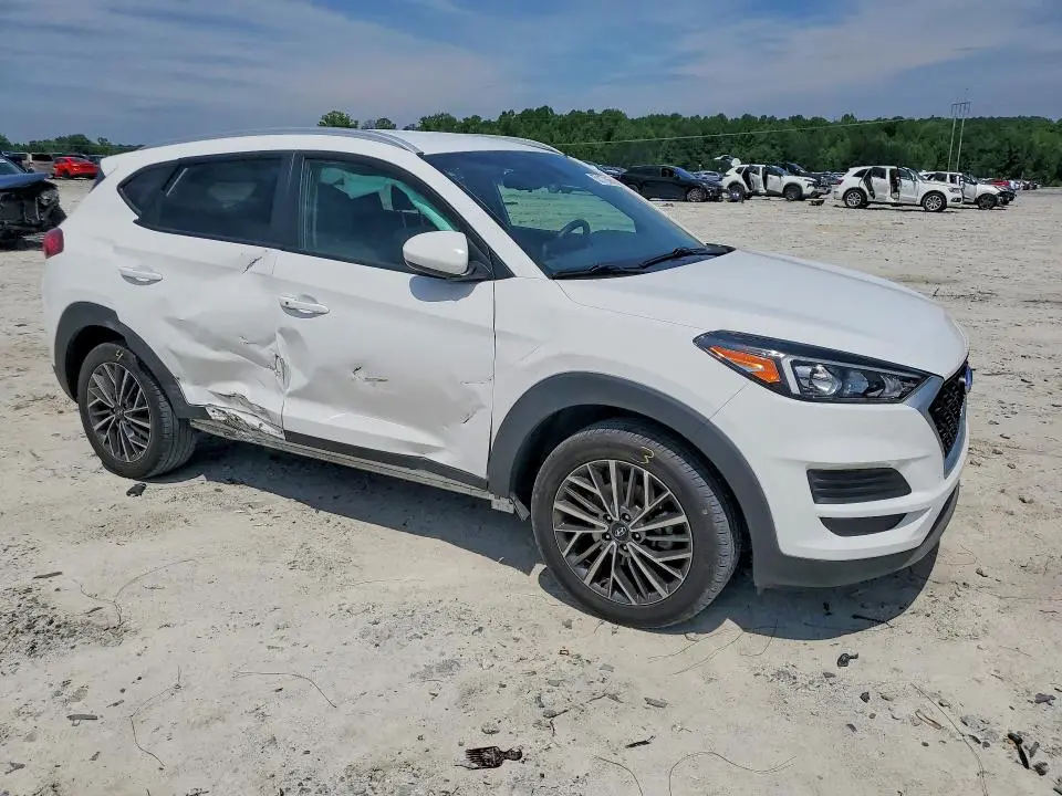 2020 HYUNDAI TUCSON SEL  