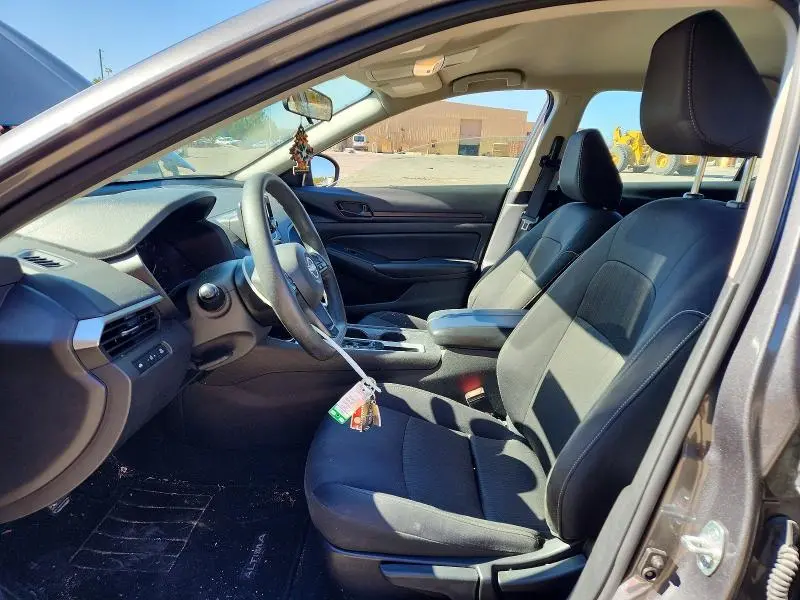 2024 NISSAN ALTIMA S  