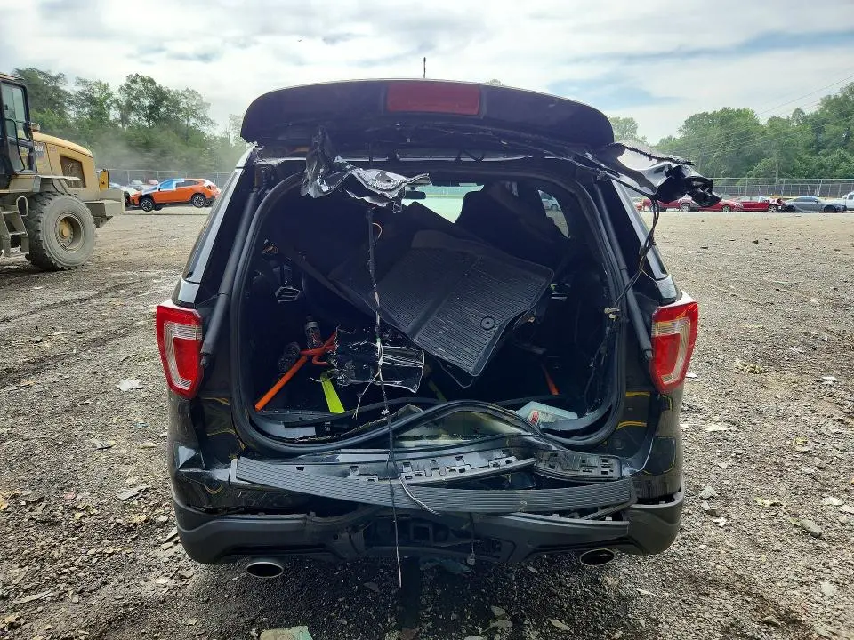 2019 FORD EXPLORER XLT  