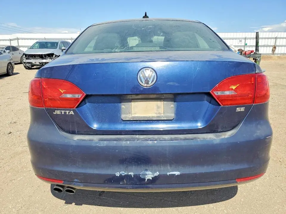 2014 VOLKSWAGEN JETTA SE  