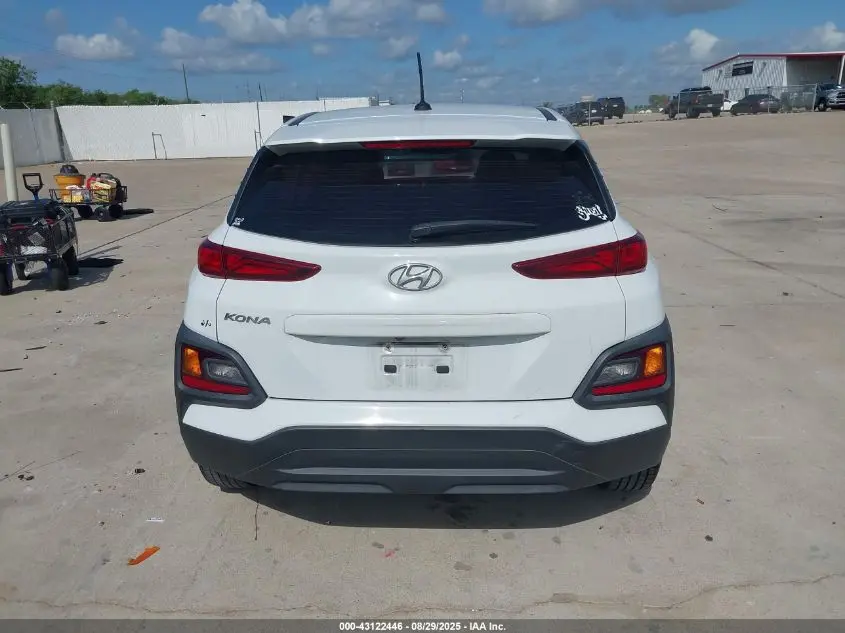 2021 HYUNDAI KONA SE
