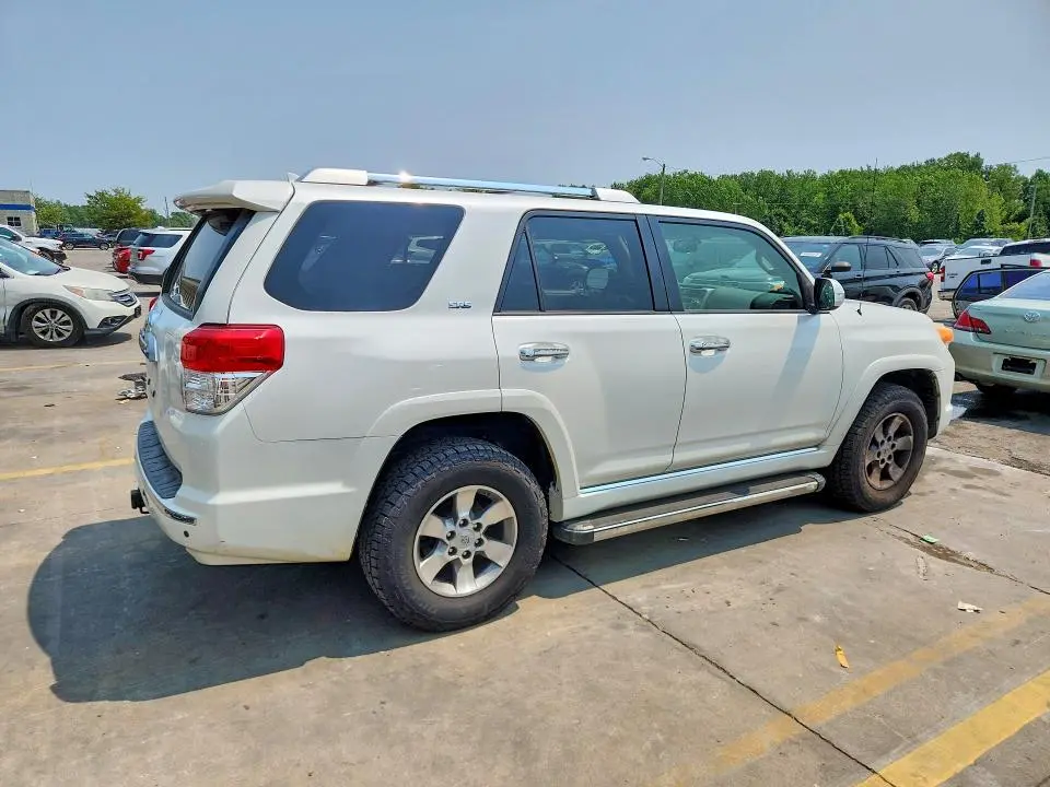 2012 TOYOTA 4RUNNER SR5  
