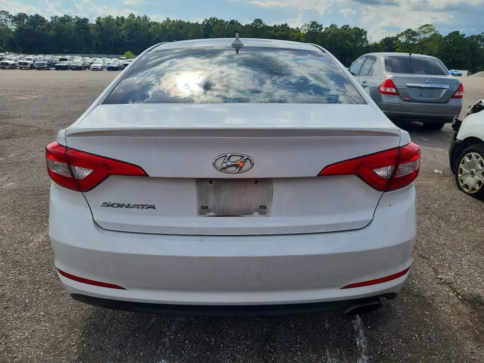 2016 HYUNDAI SONATA SE  