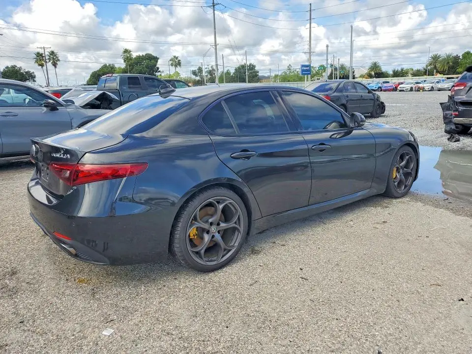 2018 ALFA ROMEO GIULIA TI  