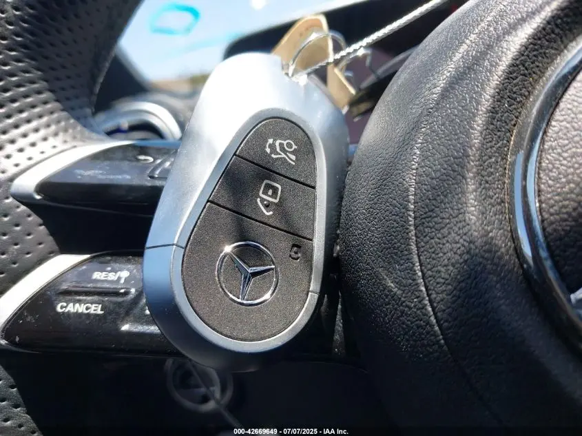 2023 MERCEDES-BENZ C 300 SEDAN