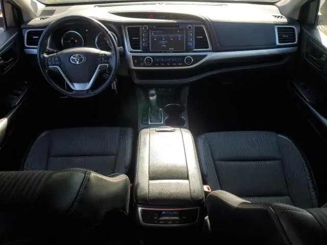 2018 TOYOTA HIGHLANDER LE  