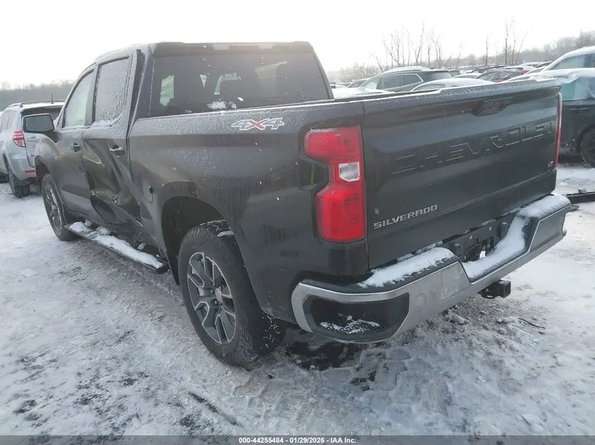 2023 CHEVROLET SILVERADO 1500 4WD  SHORT BED LT WITH 2FL