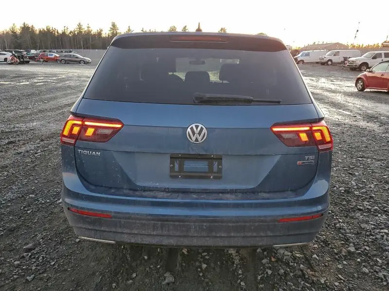 2018 VOLKSWAGEN TIGUAN SE  