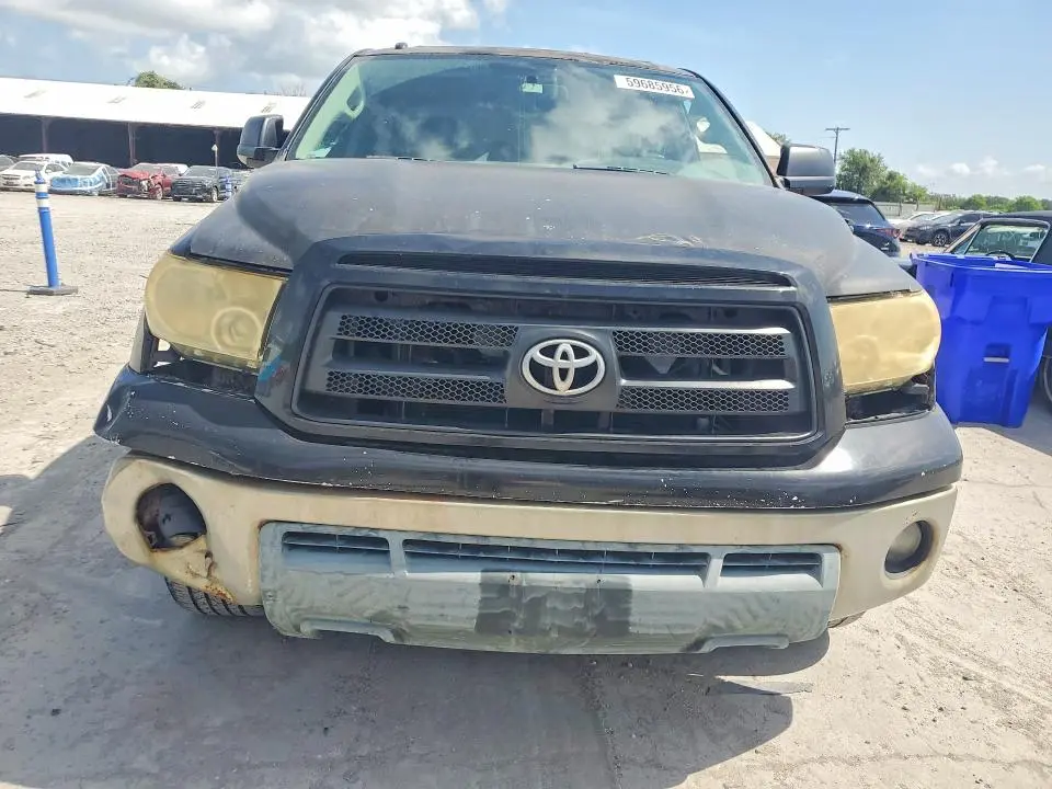 2013 TOYOTA TUNDRA CREWMAX SR5  