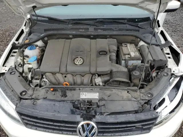 2012 VOLKSWAGEN JETTA SE  