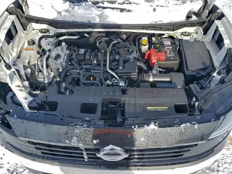 2025 NISSAN KICKS SV  