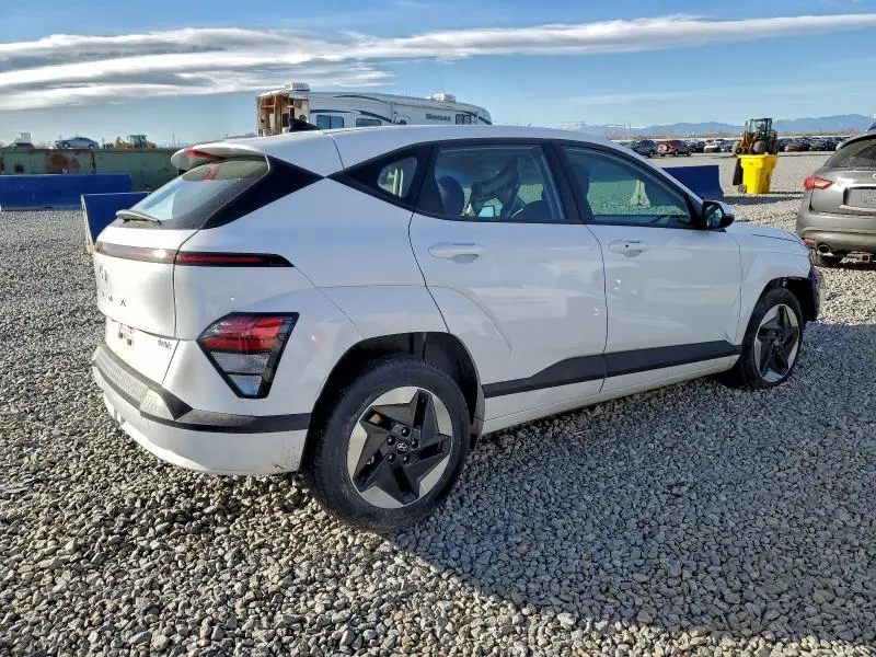 2025 HYUNDAI KONA SE  