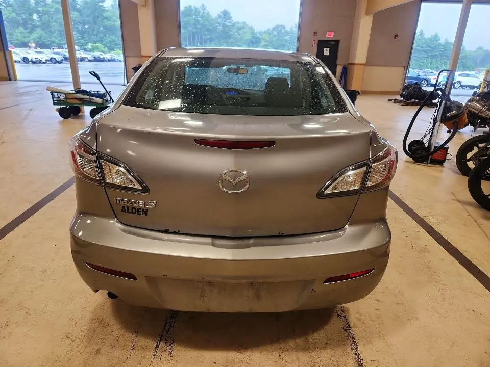 2012 MAZDA 3 I  