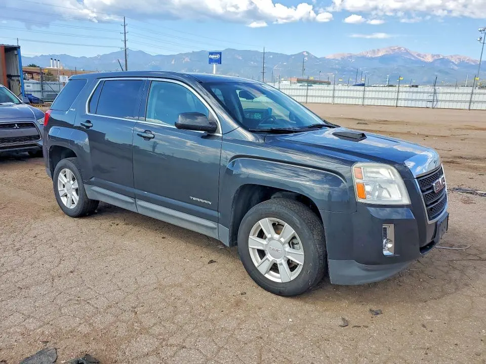 2013 GMC TERRAIN SLE  
