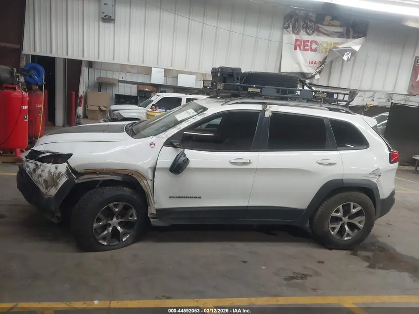 2016 JEEP CHEROKEE TRAILHAWK