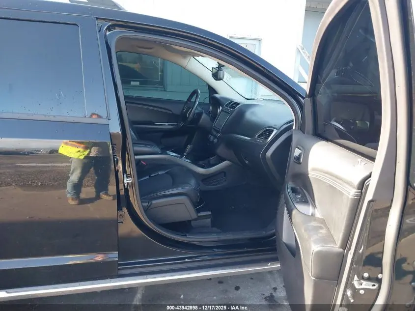 2017 DODGE JOURNEY CROSSROAD PLUS AWD