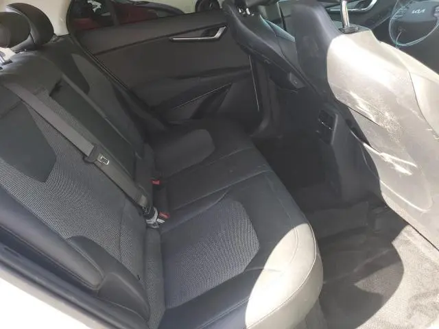 2023 KIA NIRO EX  