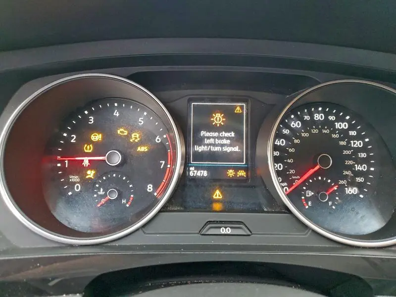 2018 VOLKSWAGEN TIGUAN SE  