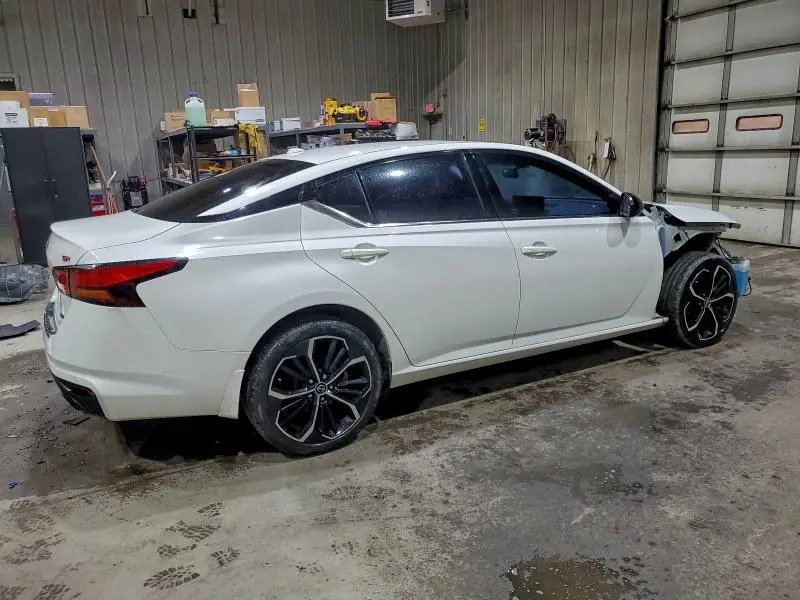 2023 NISSAN ALTIMA SR  