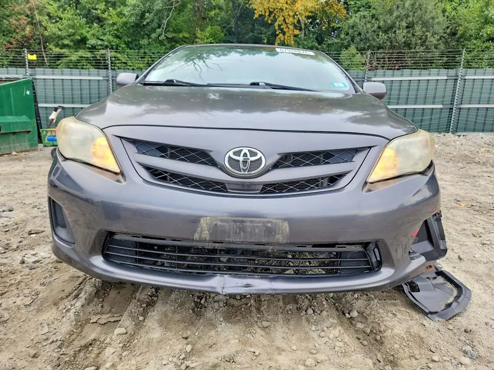 2011 TOYOTA COROLLA LE  