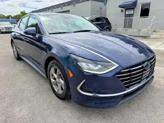 2021 HYUNDAI SONATA SE  