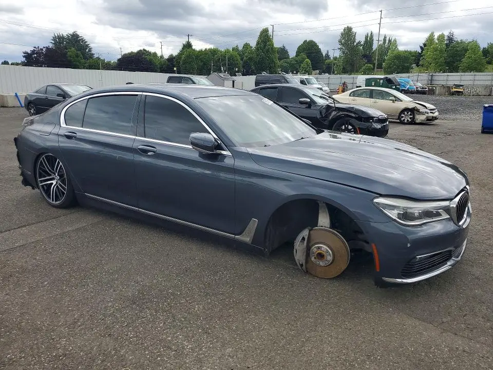 2016 BMW 750 I  