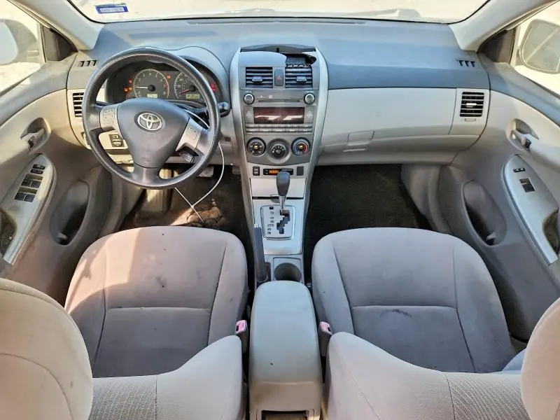 2011 TOYOTA COROLLA LE  