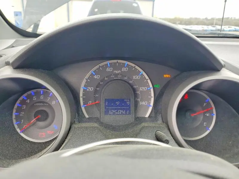 2010 HONDA FIT   