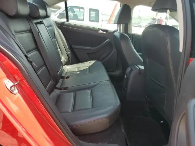 2014 VOLKSWAGEN JETTA SE  