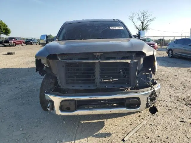 2017 NISSAN TITAN SV  