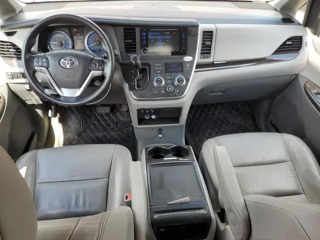 2015 TOYOTA SIENNA XLE  