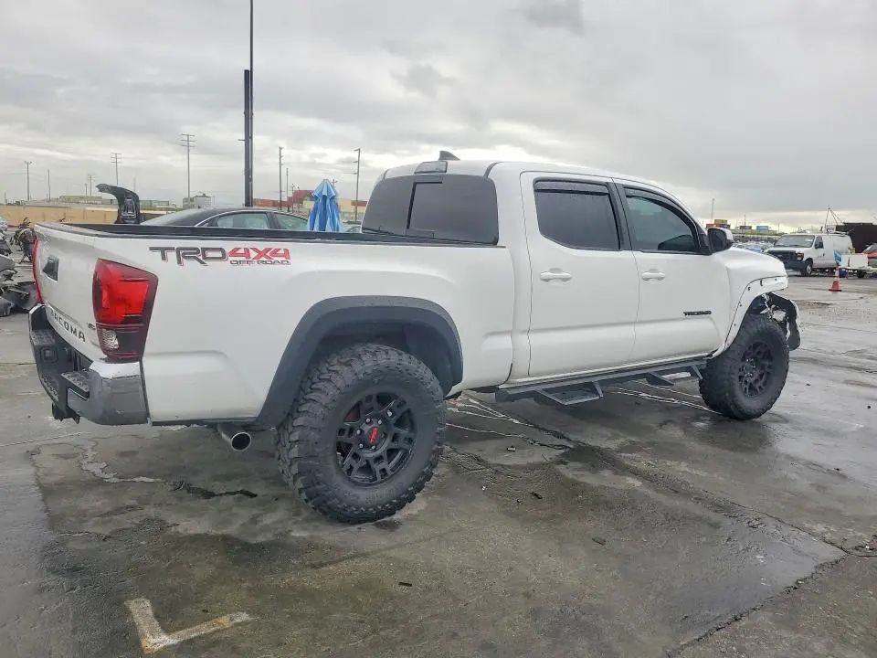 2017 TOYOTA TACOMA DOUBLE CAB  