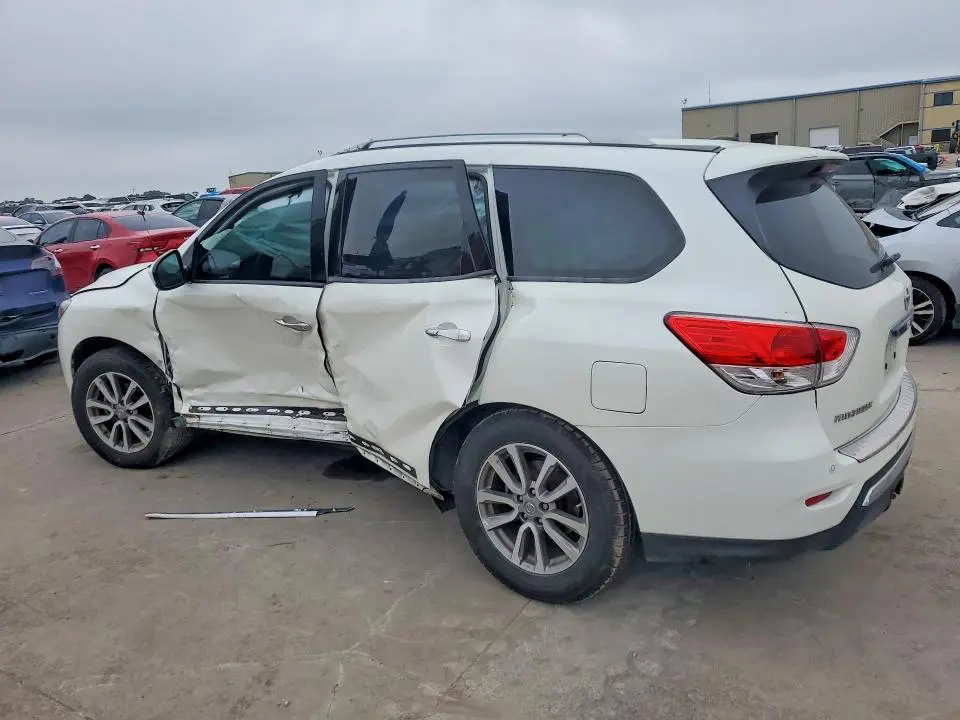 2015 NISSAN PATHFINDER SL  