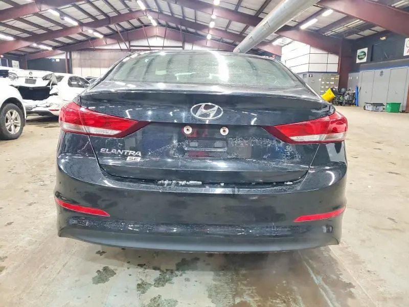 2018 HYUNDAI ELANTRA SE  