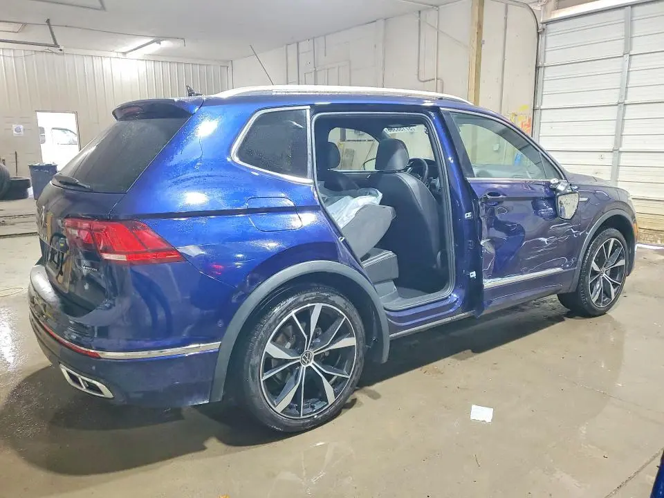 2024 VOLKSWAGEN TIGUAN SEL R-LINE BLACK  