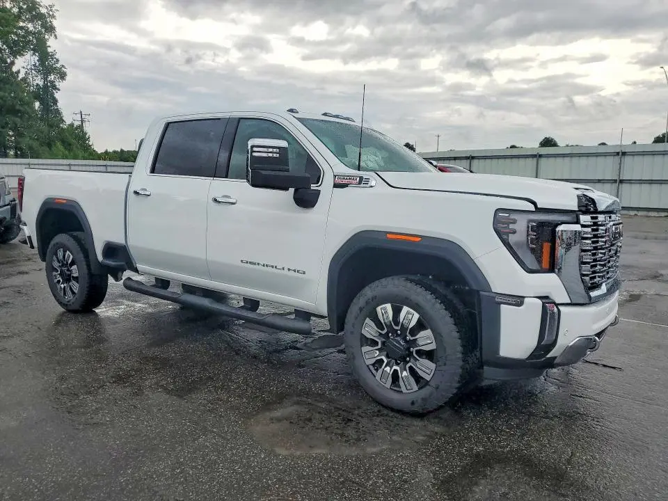 2026 GMC SIERRA K2500 DENALI  