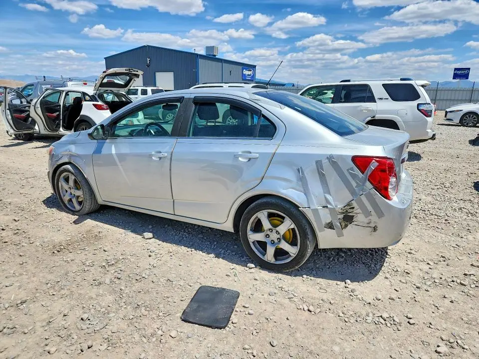 2015 CHEVROLET SONIC LT  