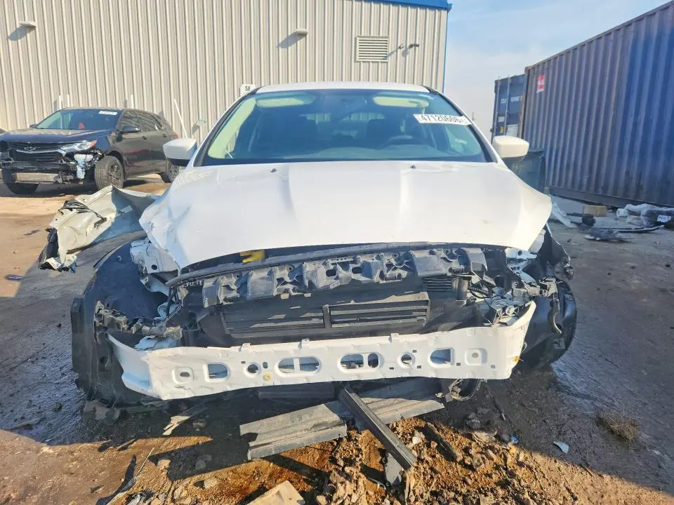 2018 FORD FOCUS SE  