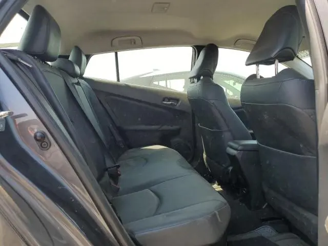 2016 TOYOTA PRIUS   