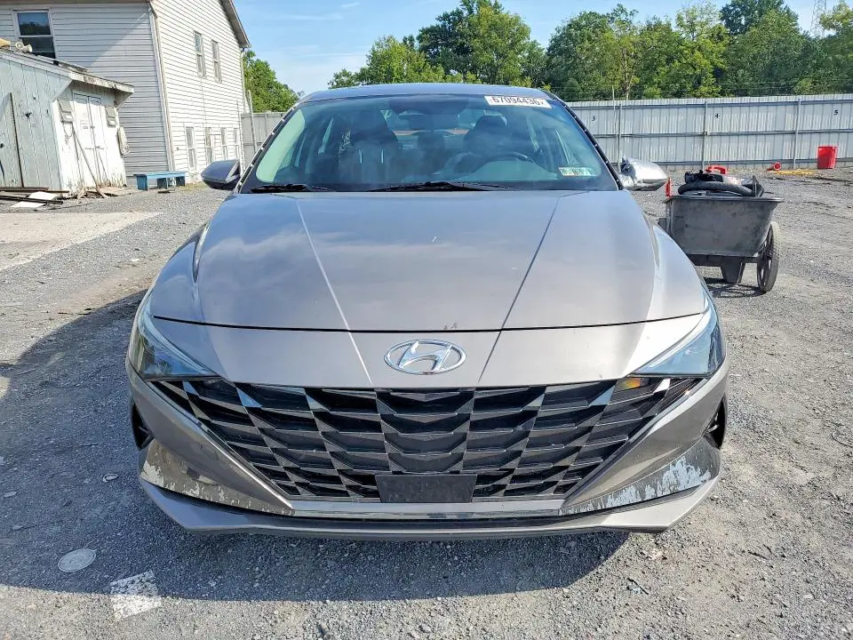 2021 HYUNDAI ELANTRA SEL  