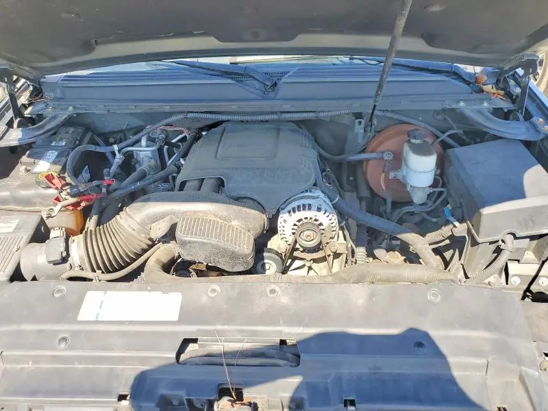 2011 GMC YUKON SLE  