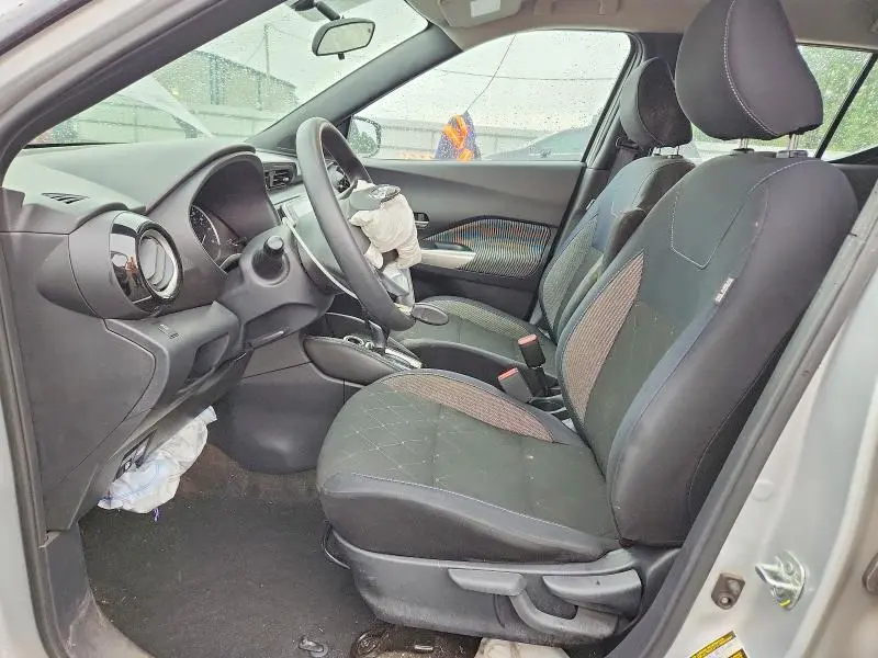 2018 NISSAN KICKS SV  