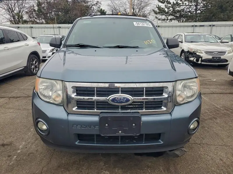 2011 FORD ESCAPE XLT  