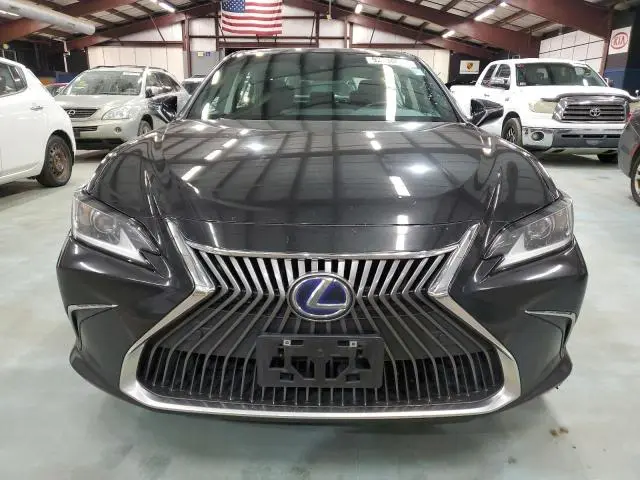 2021 LEXUS ES 300H  