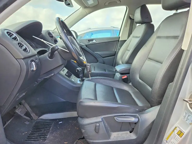 2016 VOLKSWAGEN TIGUAN S  