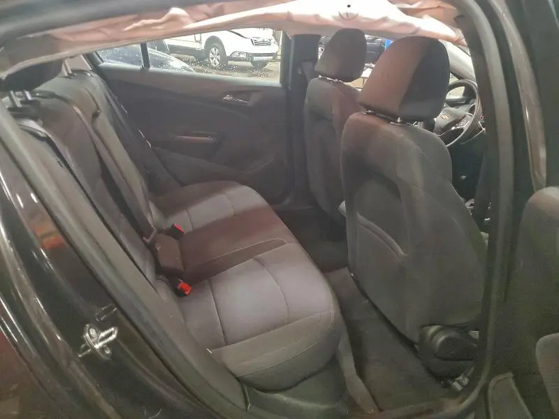 2017 CHEVROLET CRUZE LT  