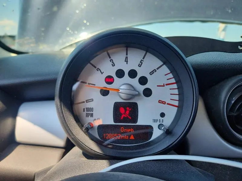 2013 MINI COOPER   