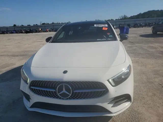 2021 MERCEDES-BENZ A 220  