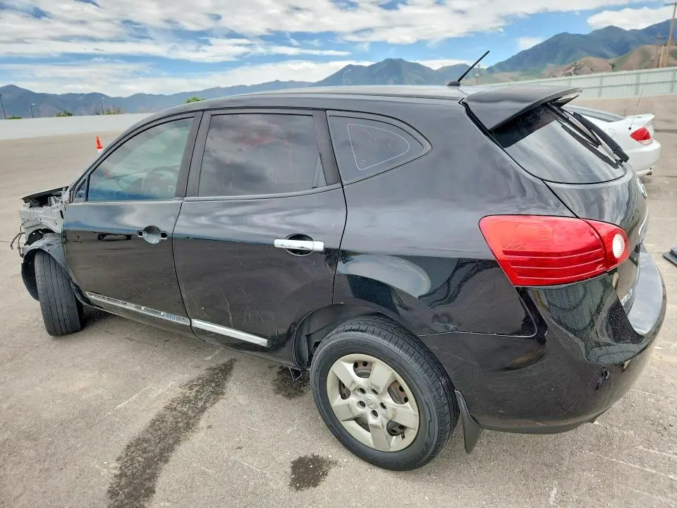 2011 NISSAN ROGUE S  